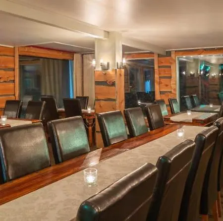 Ukkohalla Chalets 4*